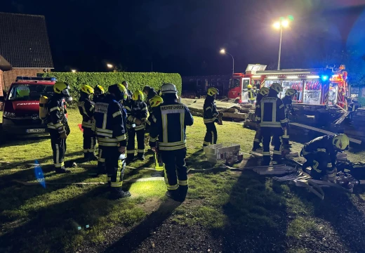 Übungsdienst mit der Bezirks-Atemschutzgruppe – Bild 3