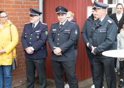 Feuerwehr Norderbrarup erhält Mehrzweckfahrzeug – Bild 12