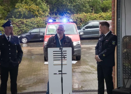 Feuerwehr Norderbrarup erhält Mehrzweckfahrzeug – Bild 32