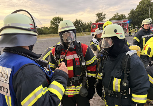Gemeinsame Übung mit der Feuerwehr Böel bei Hans Natur – Bild 24