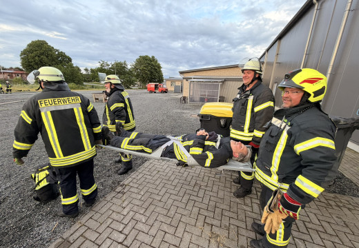 Gemeinsame Übung mit der Feuerwehr Böel bei Hans Natur – Bild 43