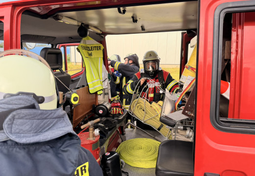 Gemeinsame Übung mit der Feuerwehr Böel bei Hans Natur – Bild 48